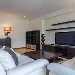 2 Bedroom Large By Innkeeper شقة *