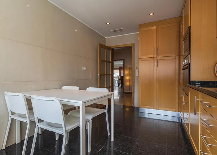 דירה 2 Bedroom Large By Innkeeper ליסבון