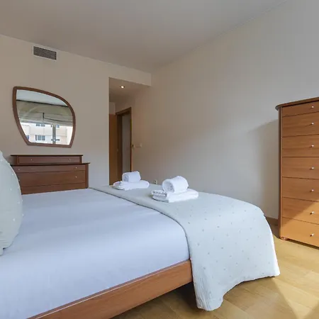 דירה 2 Bedroom Large By Innkeeper ליסבון