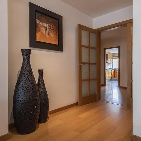 2 Bedroom Large By Innkeeper דירה