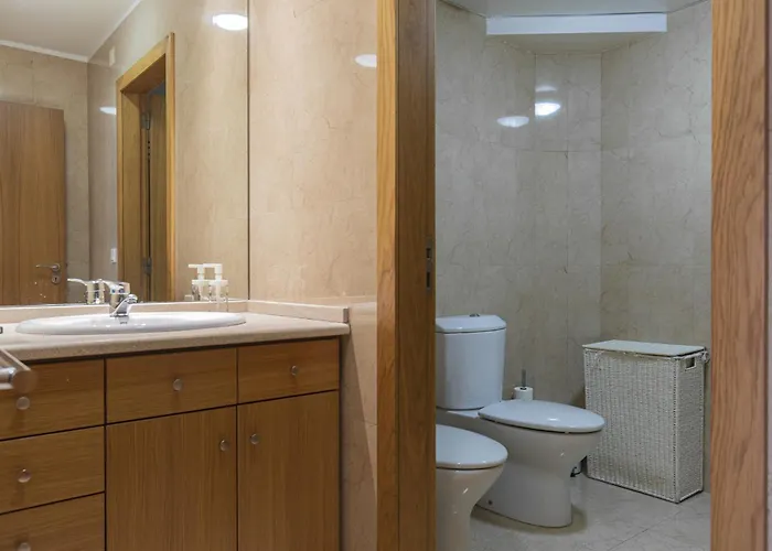 公寓 2 Bedroom Large By Innkeeper